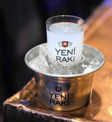 Raki Minuman Khas Turki